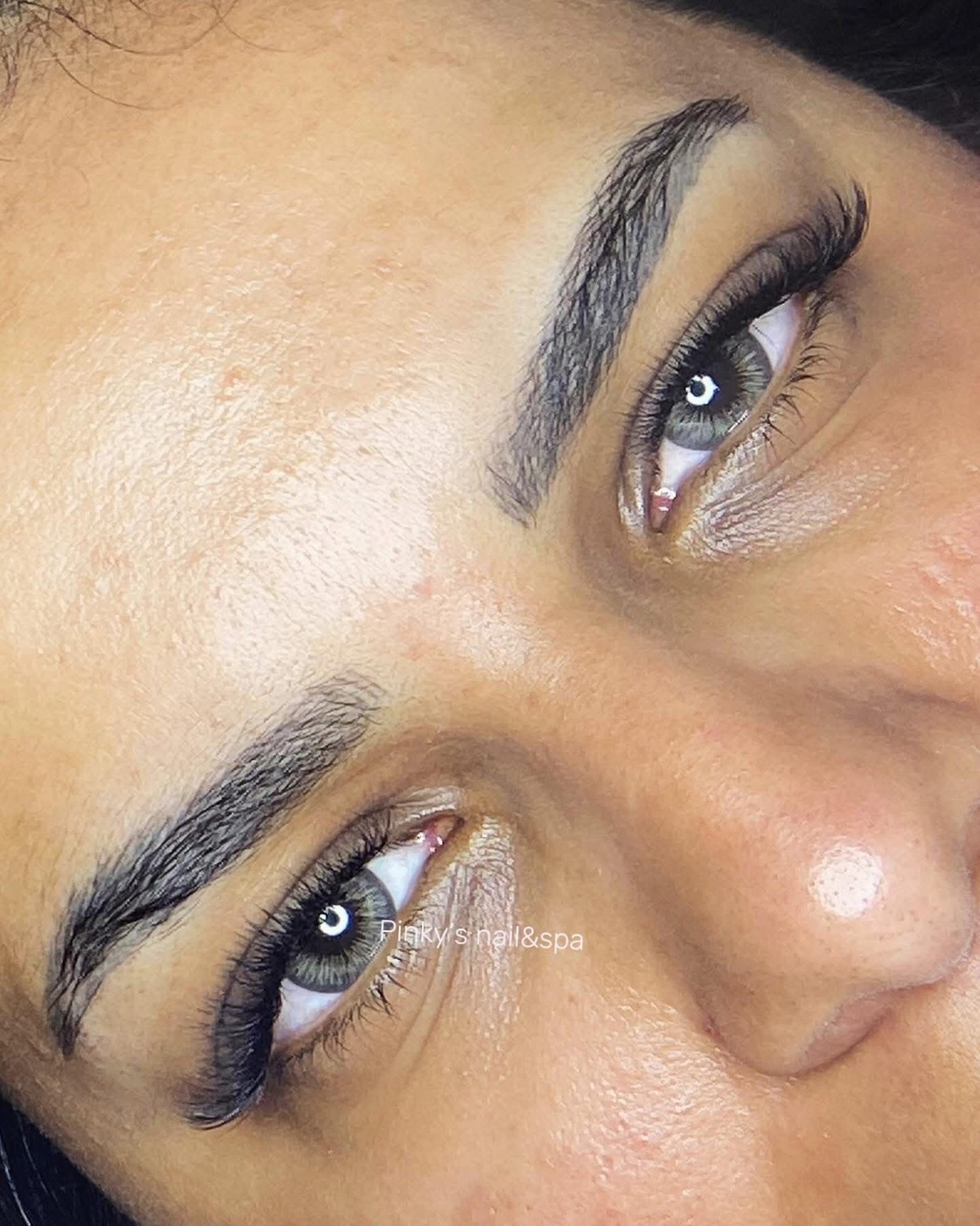 Eyelash extensions at Pinky's Nail Spa Koh Samui